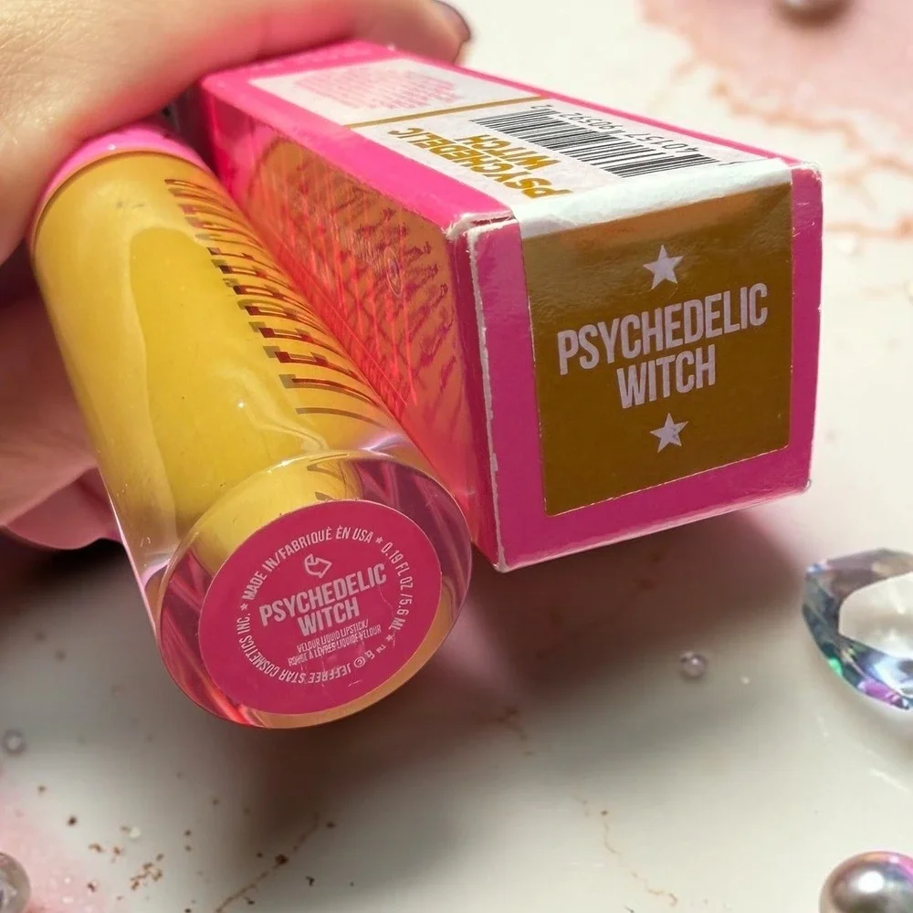 Jeffree Star Cosmetics - Velour Liquid Lipstick - Shade: Psychedelic Witch -NIB